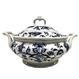 Blue Danube Japan Cobalt Blue Onion Round Covered Vegetable Serving Dish